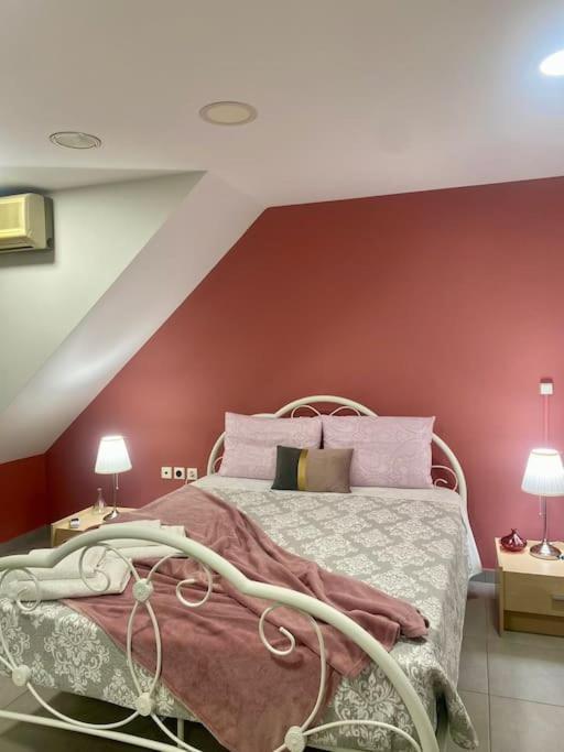 Cozy Apartment Near To The Airport Kouvarás Eksteriør bilde